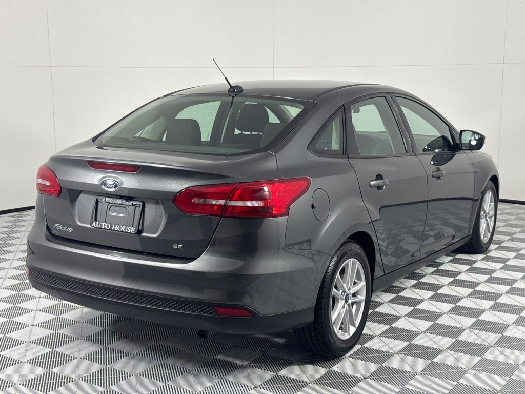 2017 Ford Focus Image 5