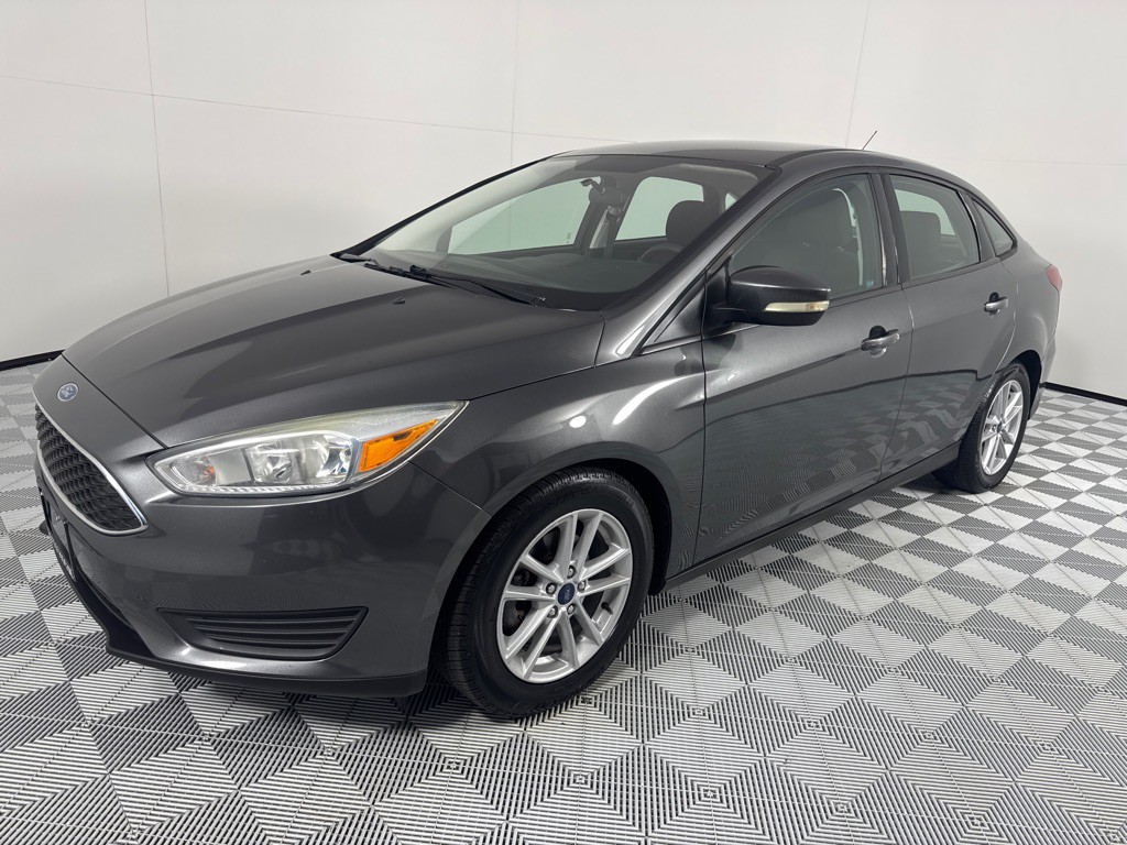 2017 Ford Focus Image 9