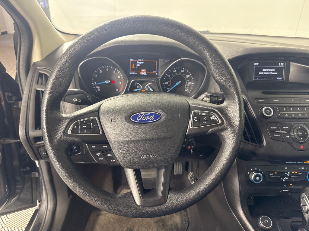 2017 Ford Focus Image 16