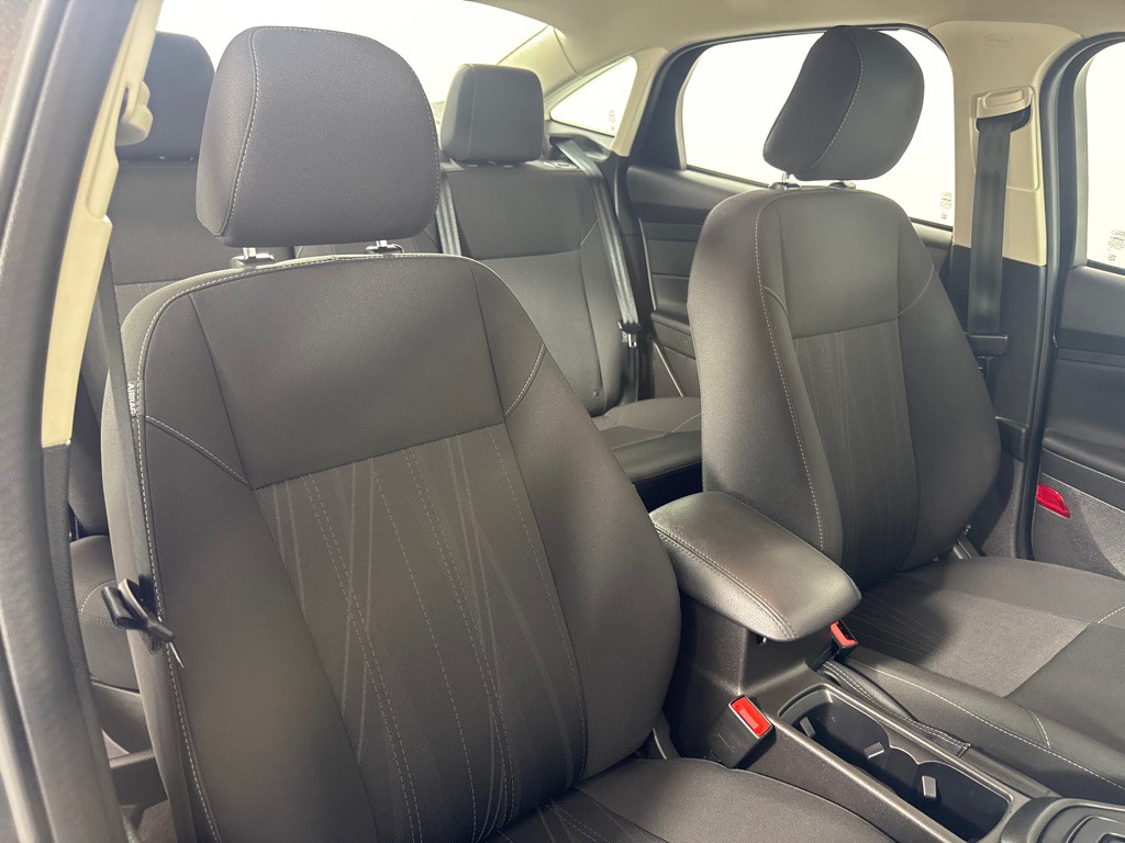 2017 Ford Focus Image 24