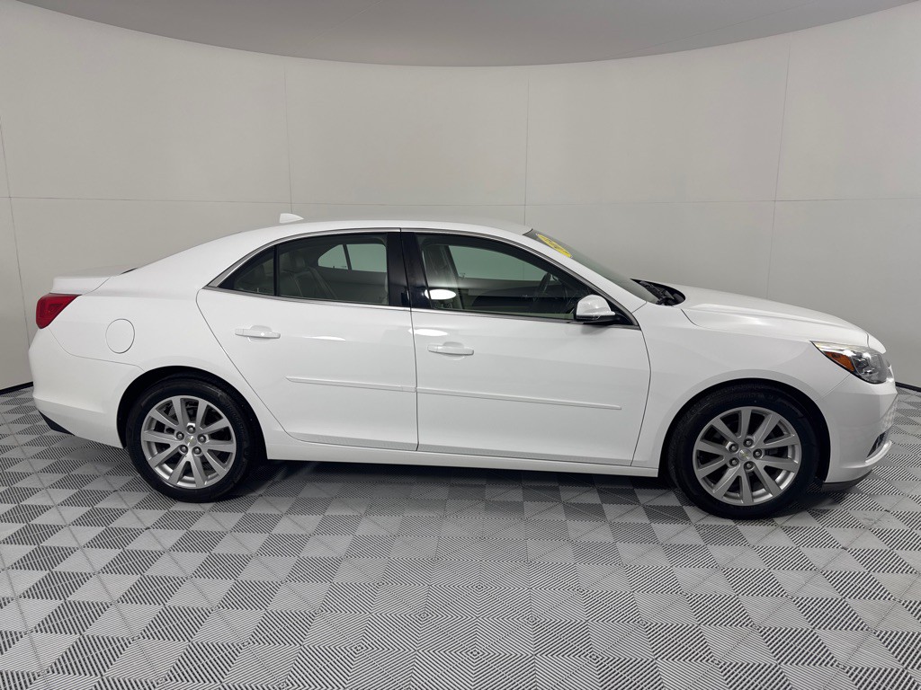 2014 Chevrolet Malibu Image 4