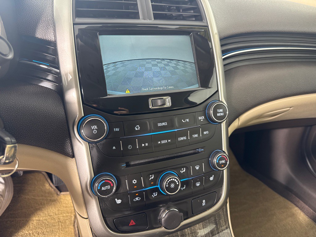 2014 Chevrolet Malibu Image 19
