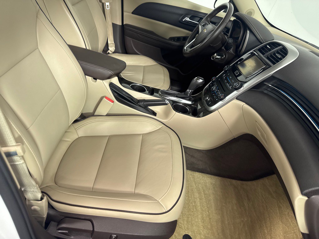 2014 Chevrolet Malibu Image 25