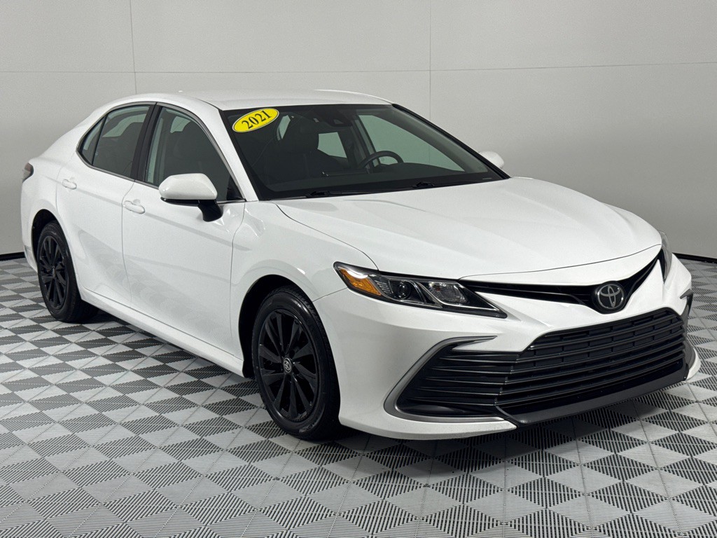 2021 Toyota Camry Image 3