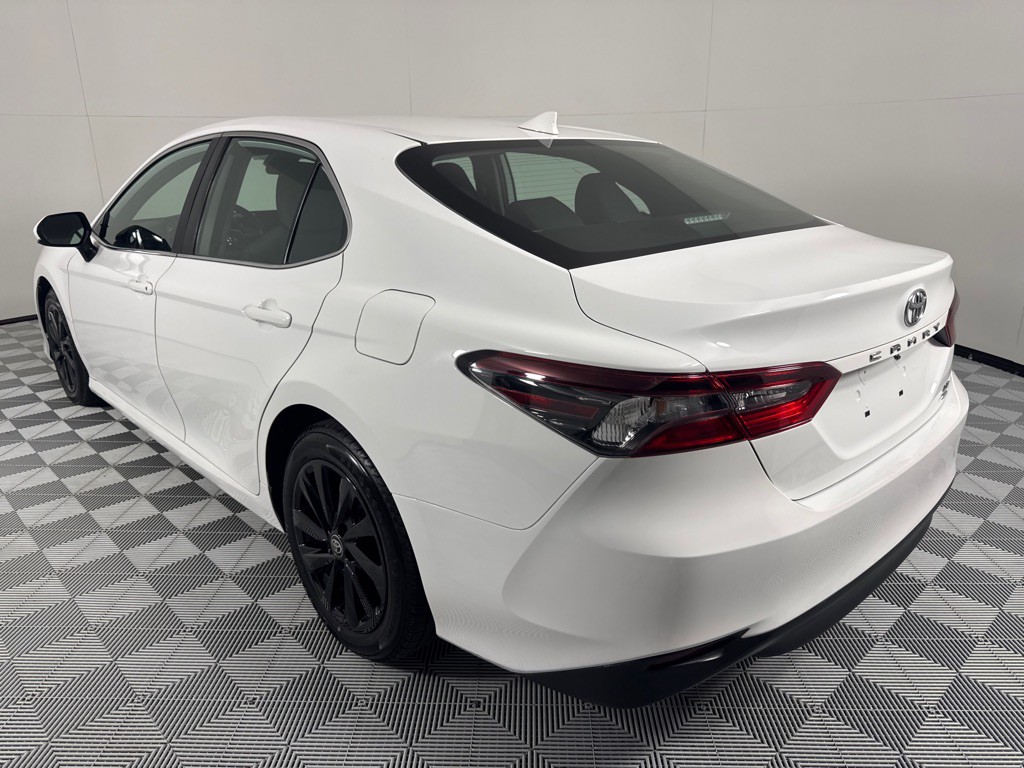 2021 Toyota Camry Image 8