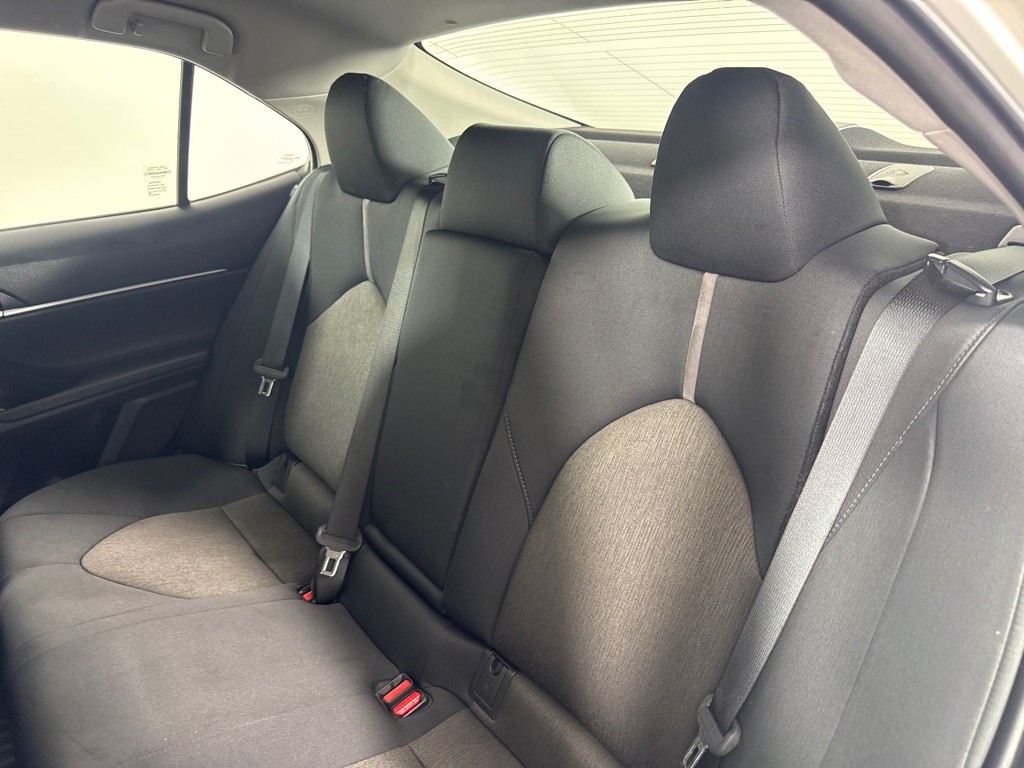 2021 Toyota Camry Image 20