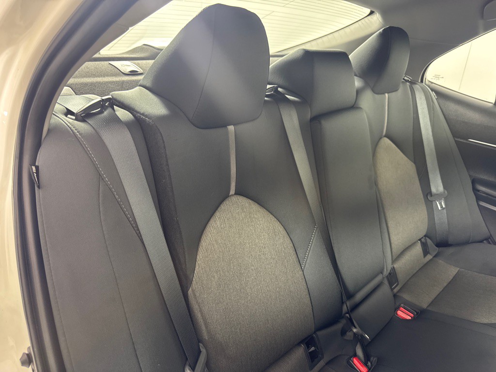 2021 Toyota Camry Image 22