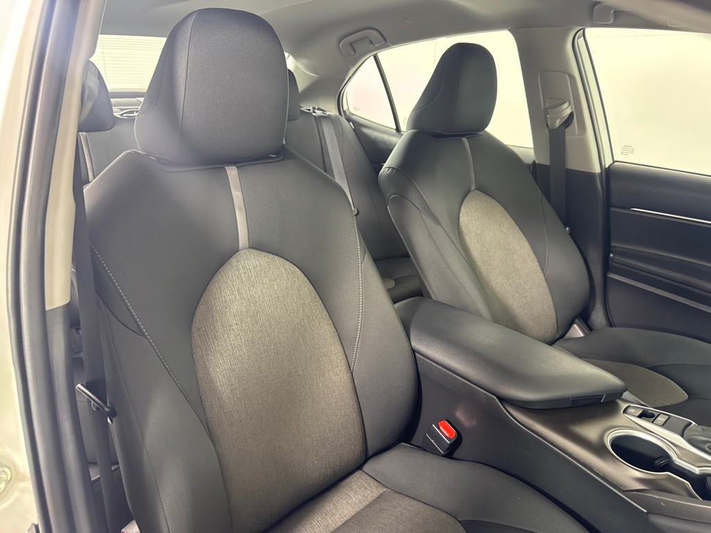 2021 Toyota Camry Image 24