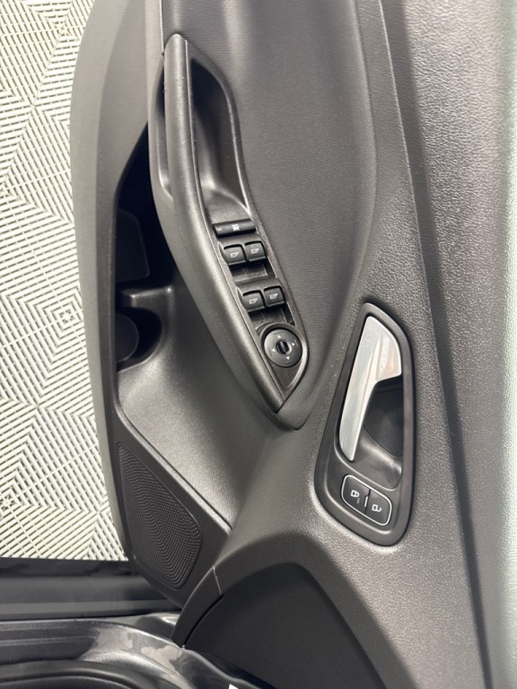2018 Ford Focus Image 12