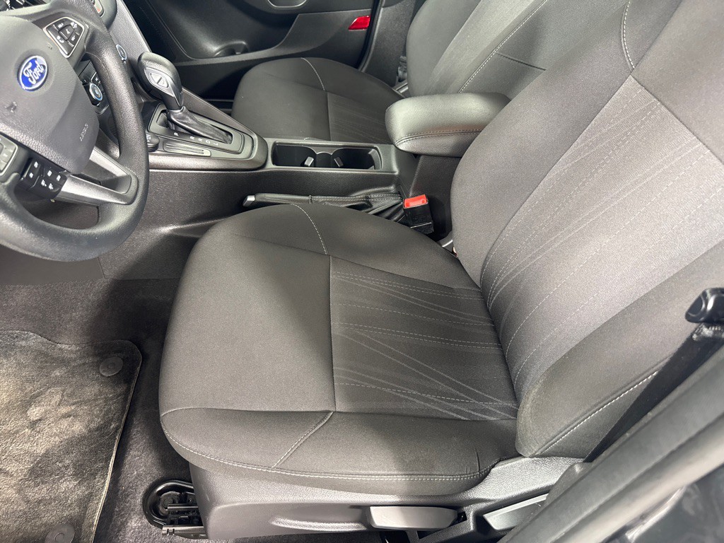 2018 Ford Focus Image 13