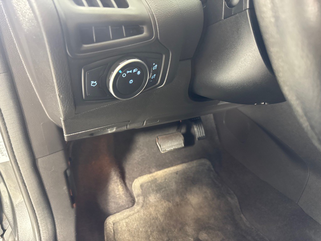 2018 Ford Focus Image 15