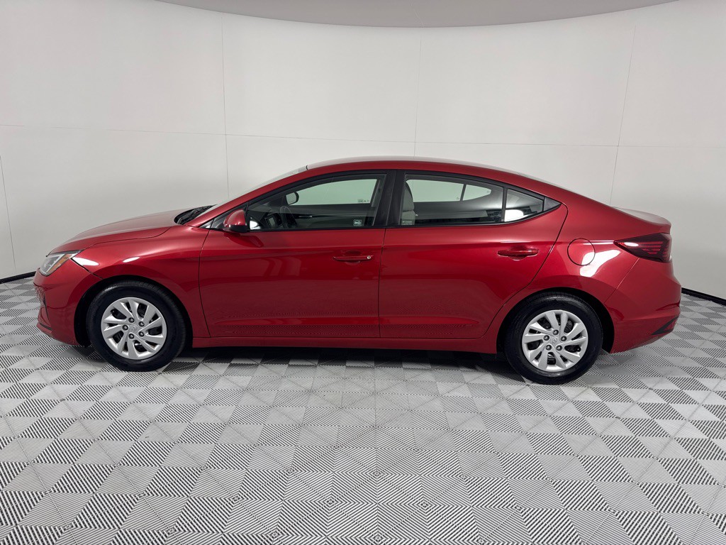 2019 Hyundai Elantra Image 5