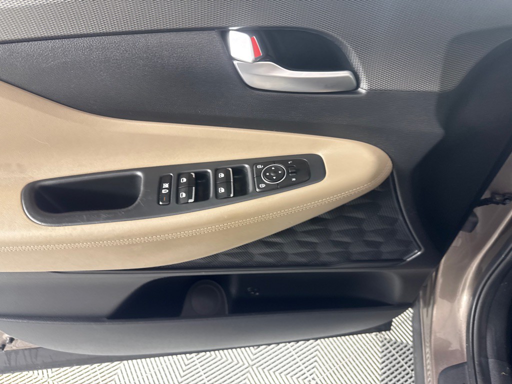 2020 Hyundai Santa Fe Image 9