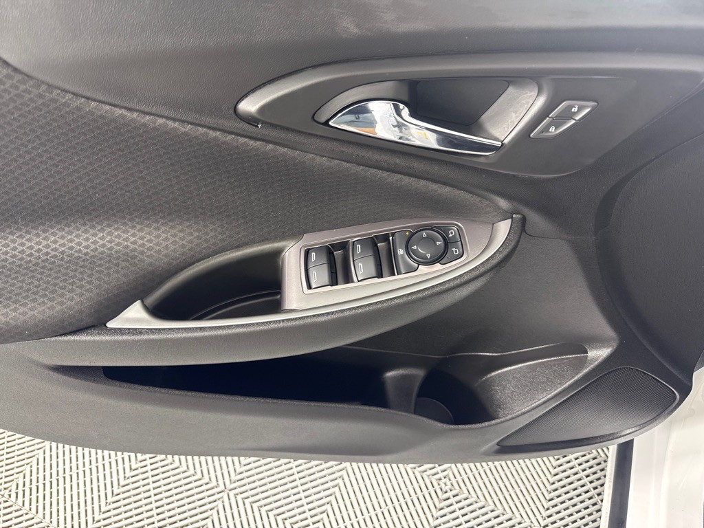 2020 Chevrolet Malibu Image 13