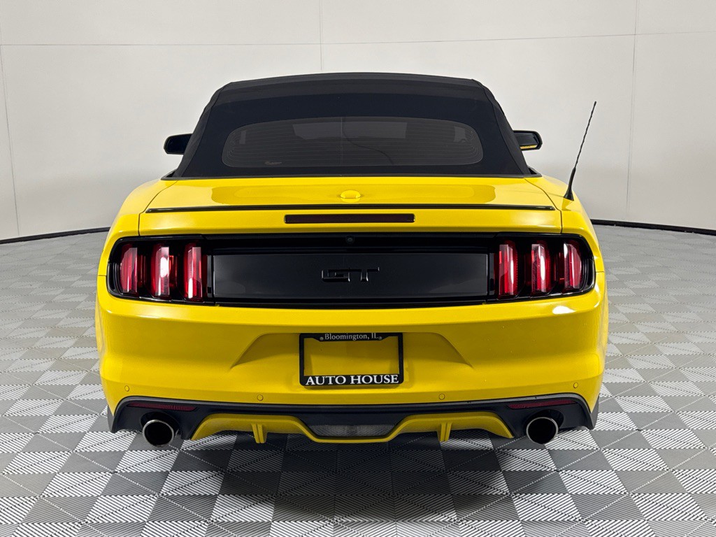 2017 Ford Mustang Image 17