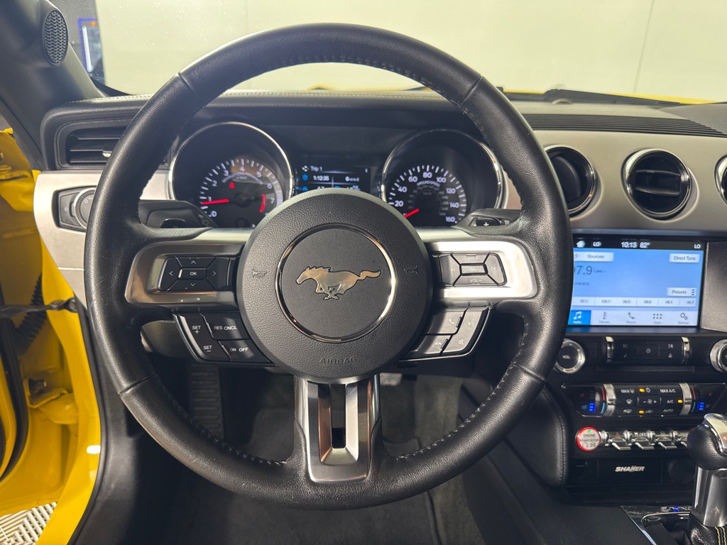 2017 Ford Mustang Image 28