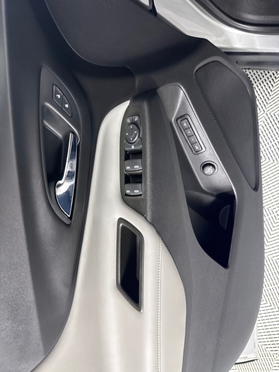 2021 Chevrolet Equinox Image 13