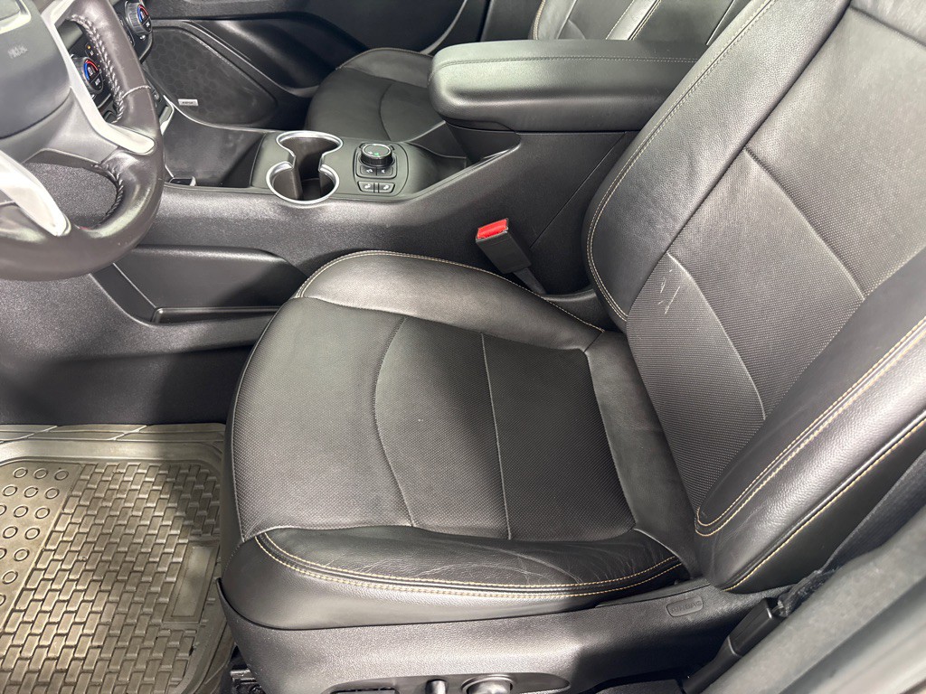 2020 GMC Terrain Image 13