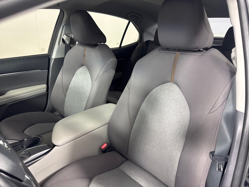 2018 Toyota Camry Image 13