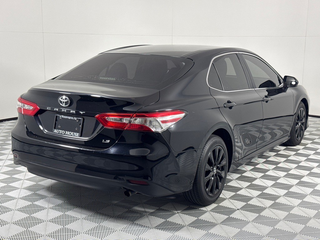 2018 Toyota Camry Image 5