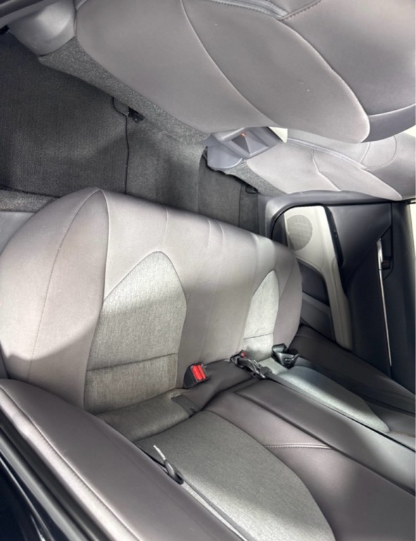 2018 Toyota Camry Image 20