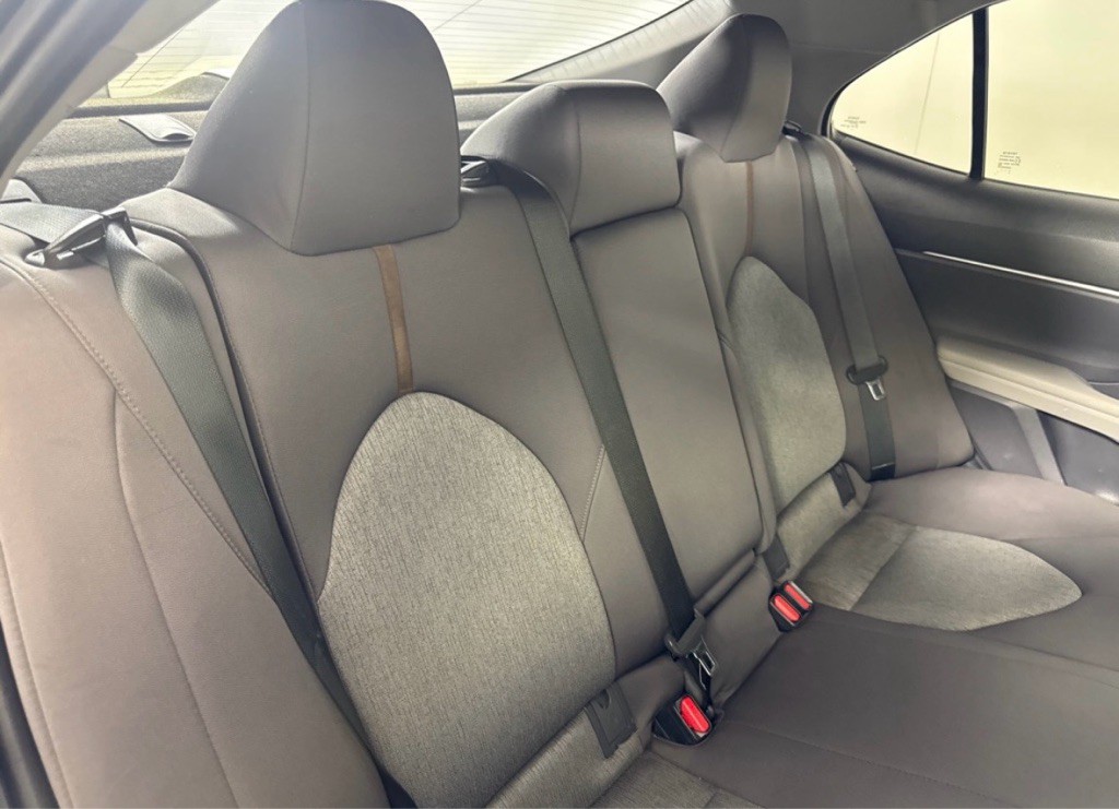 2018 Toyota Camry Image 23