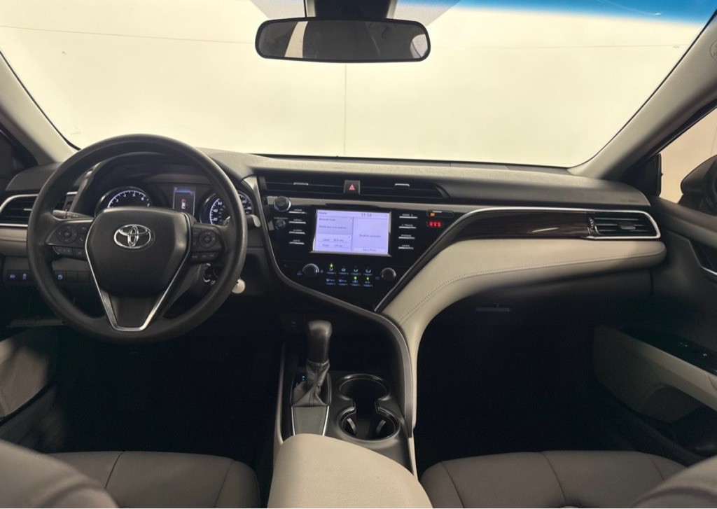 2018 Toyota Camry Image 25