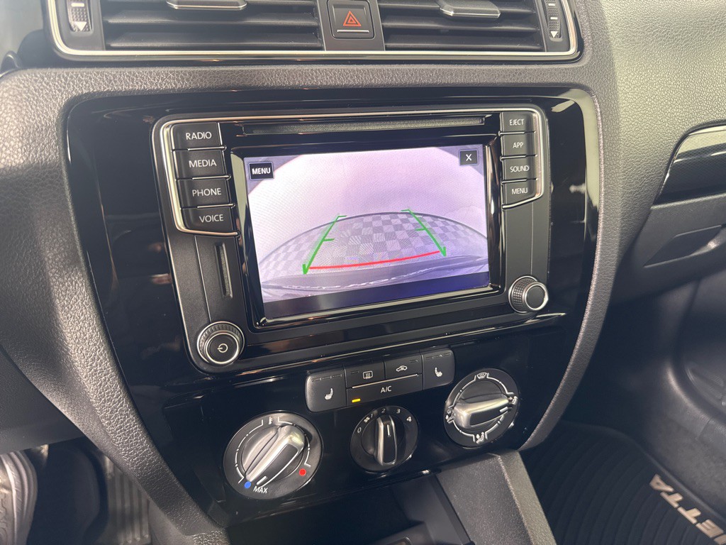 2018 Volkswagen Jetta Image 16