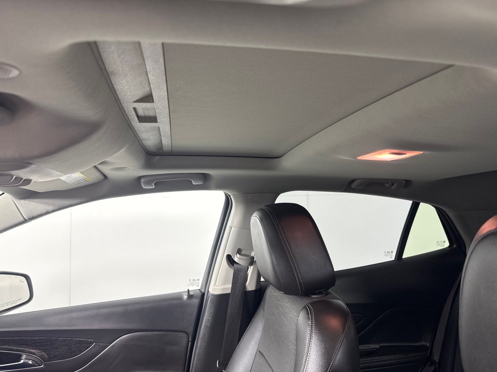 2016 Buick Enclave Image 15