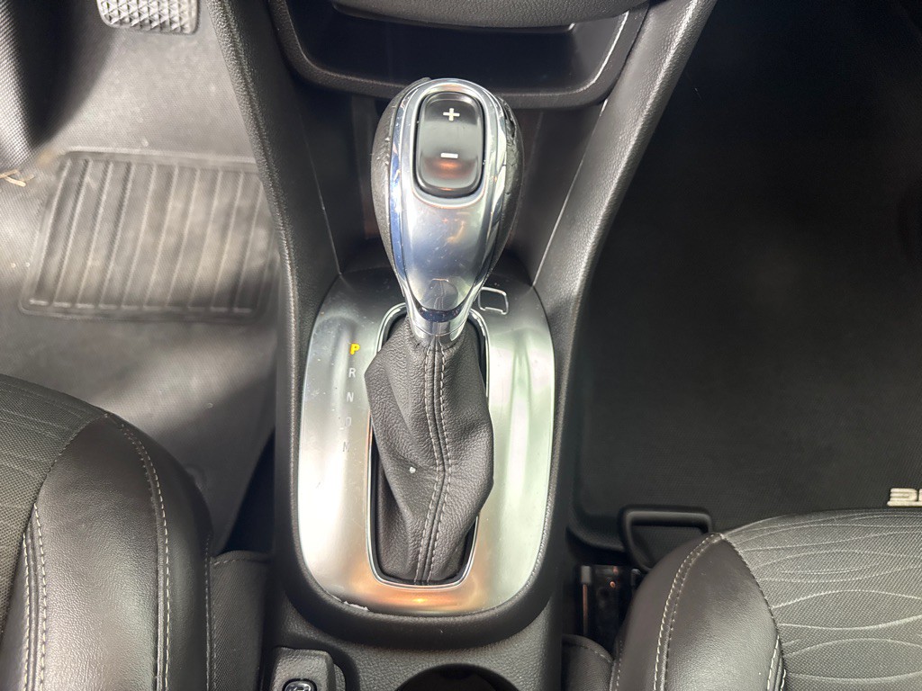 2016 Buick Enclave Image 19