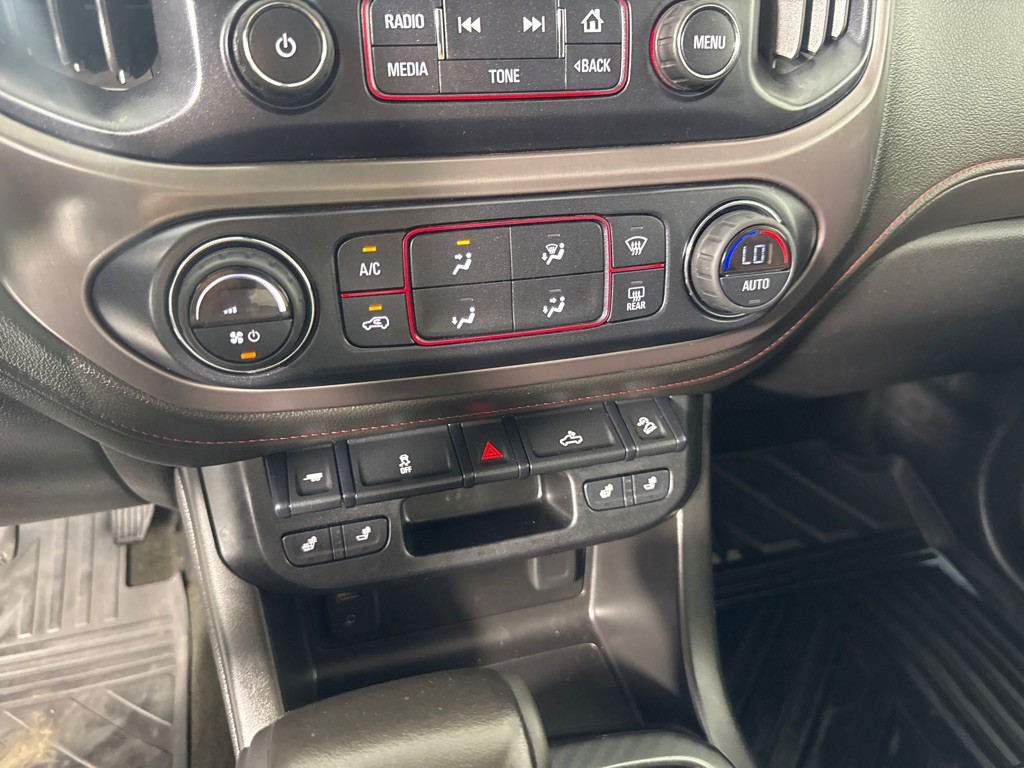 2015 GMC Canyon Image 19