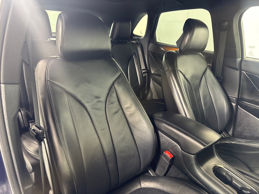 2015 Lincoln MKC Image 25