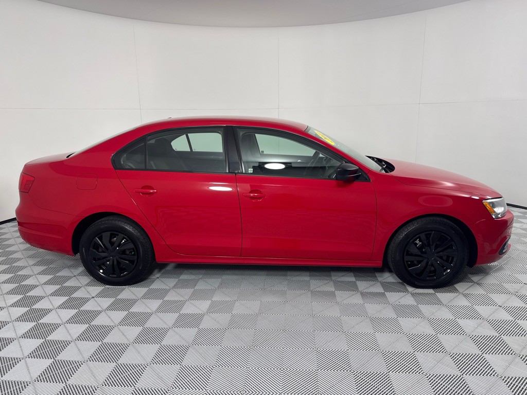 2011 Volkswagen Jetta Image 4