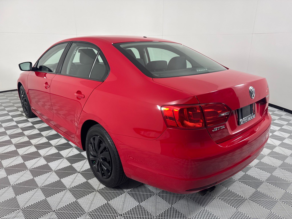 2011 Volkswagen Jetta Image 8