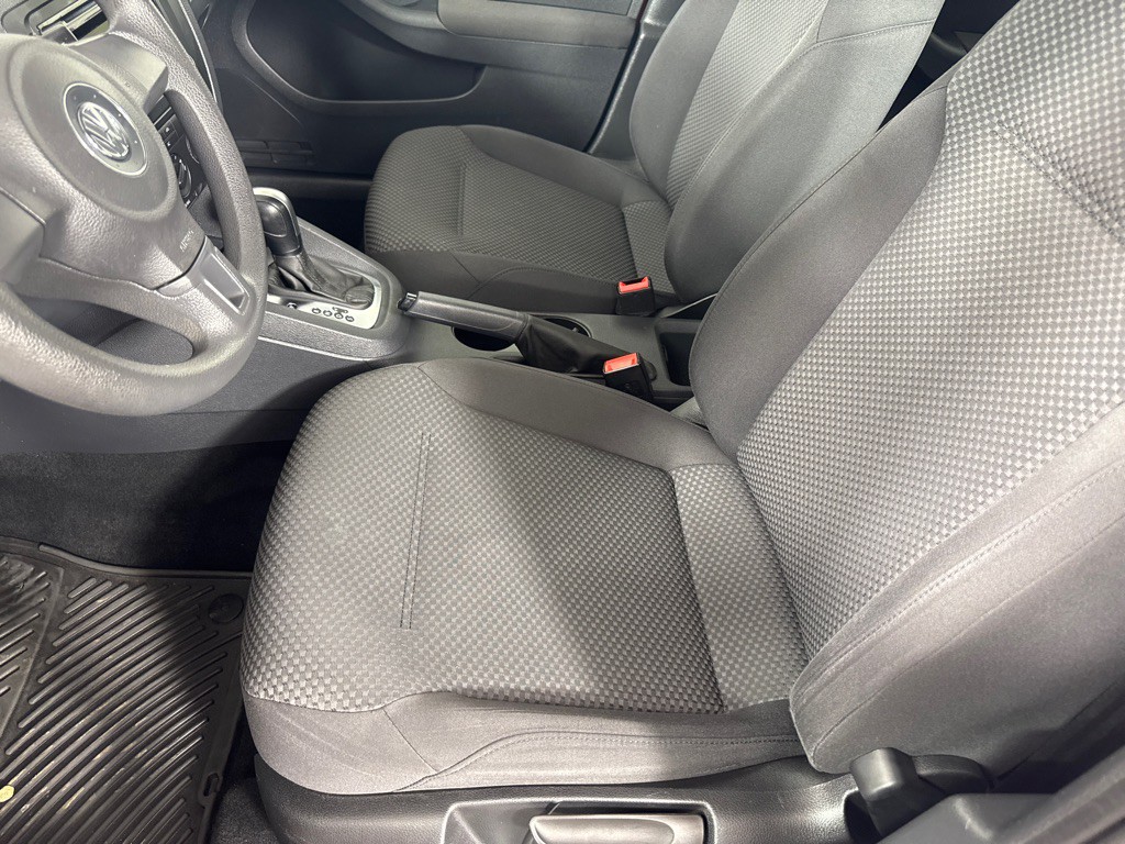 2011 Volkswagen Jetta Image 14