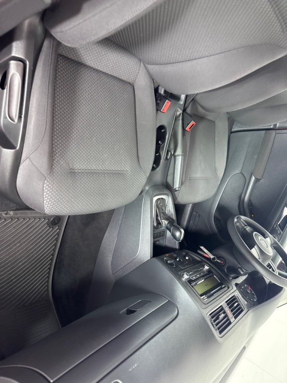 2011 Volkswagen Jetta Image 24