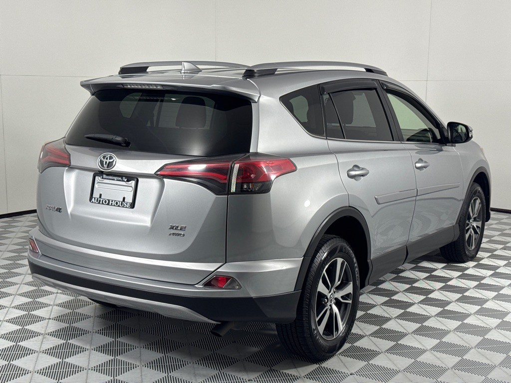2018 Toyota Rav4 Image 5