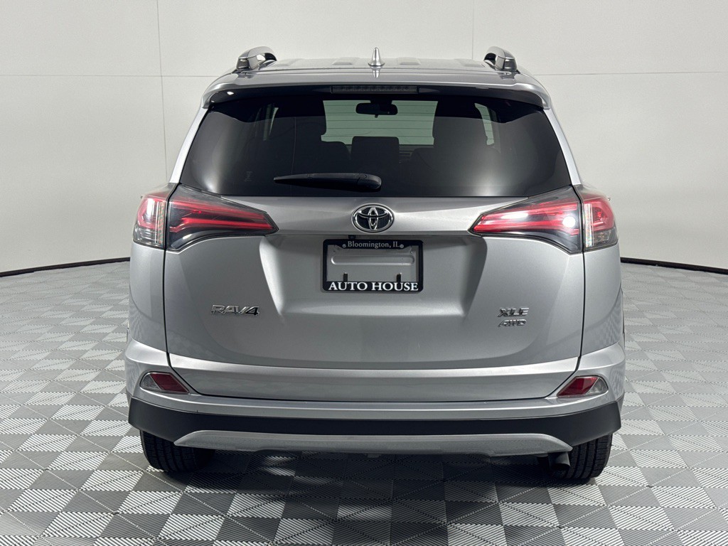 2018 Toyota Rav4 Image 6