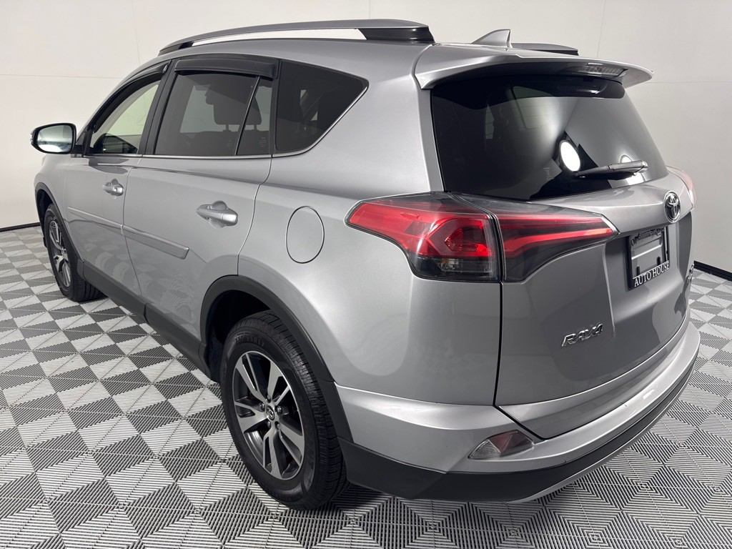 2018 Toyota Rav4 Image 8