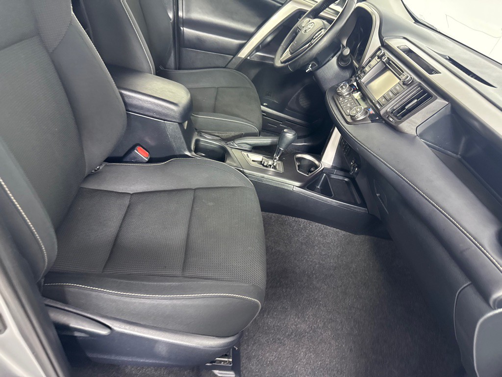 2018 Toyota Rav4 Image 28