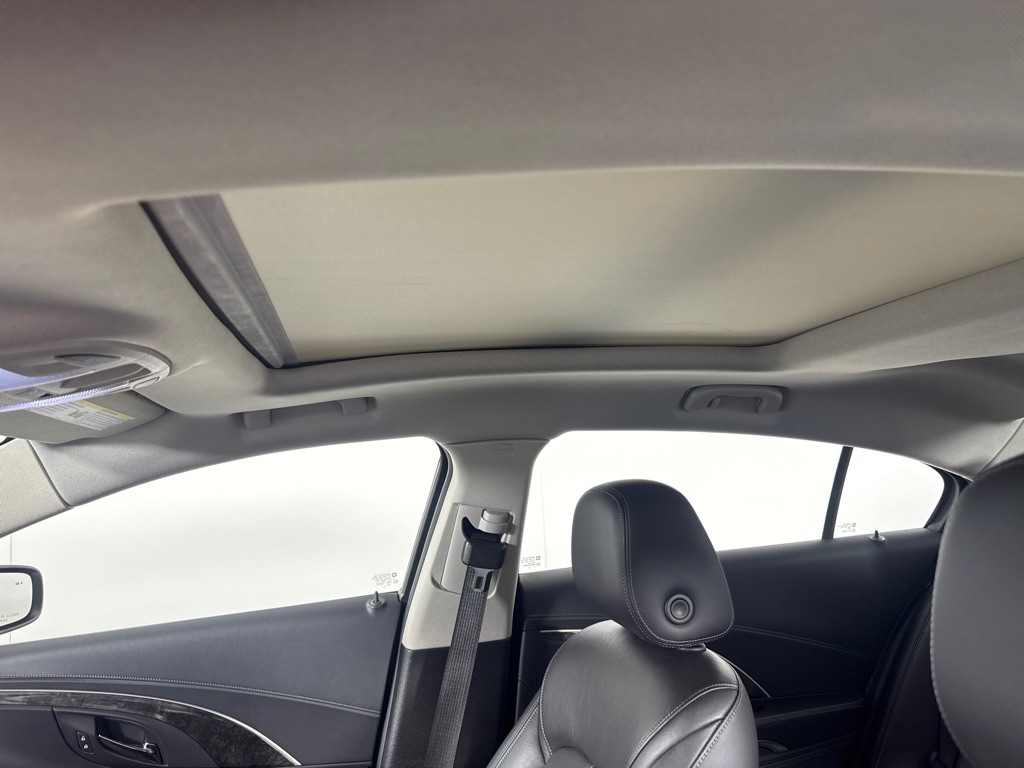 2015 Buick Lacrosse Image 16