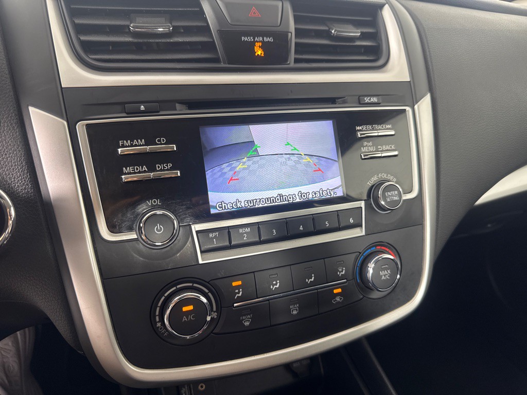 2017 Nissan Altima Image 15