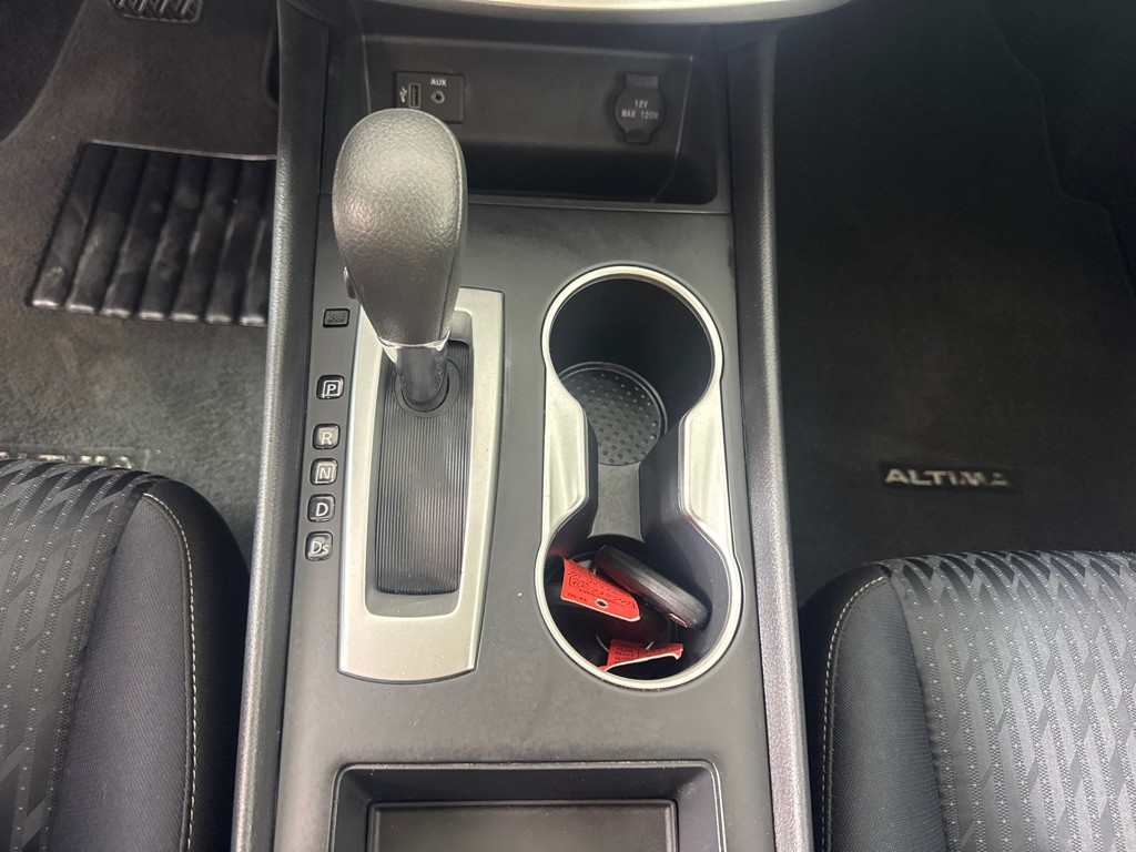 2017 Nissan Altima Image 16