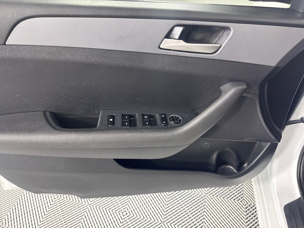 2018 Hyundai Sonata Image 11