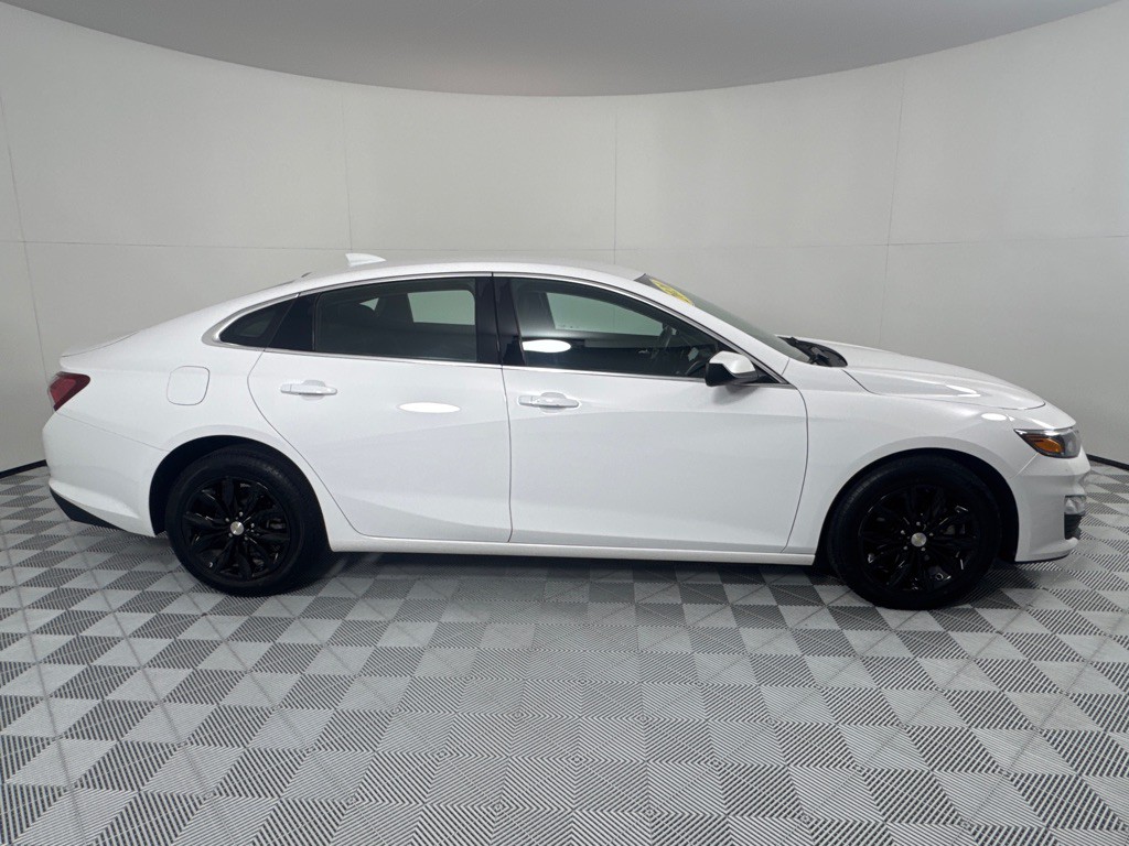 2020 Chevrolet Malibu Image 4