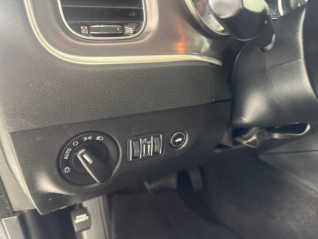 2019 Dodge Charger Image 13