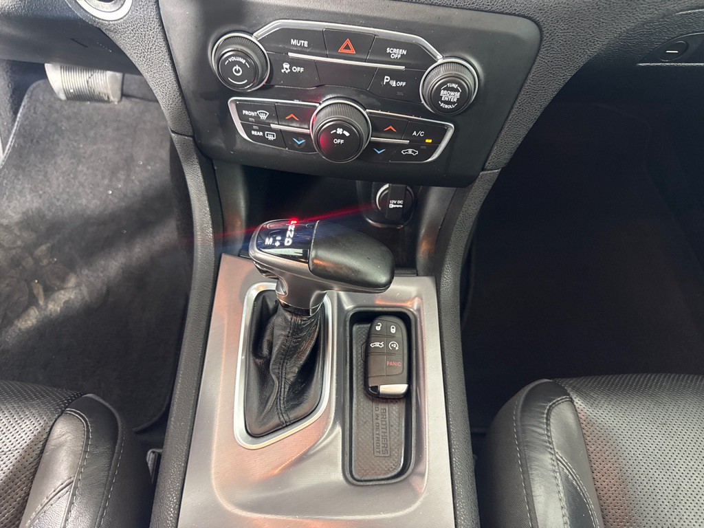 2019 Dodge Charger Image 16
