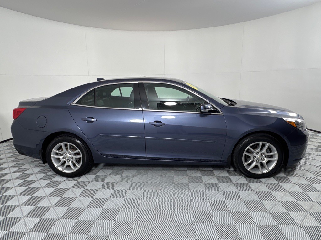 2013 Chevrolet Malibu Image 4