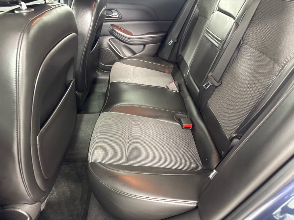 2013 Chevrolet Malibu Image 18