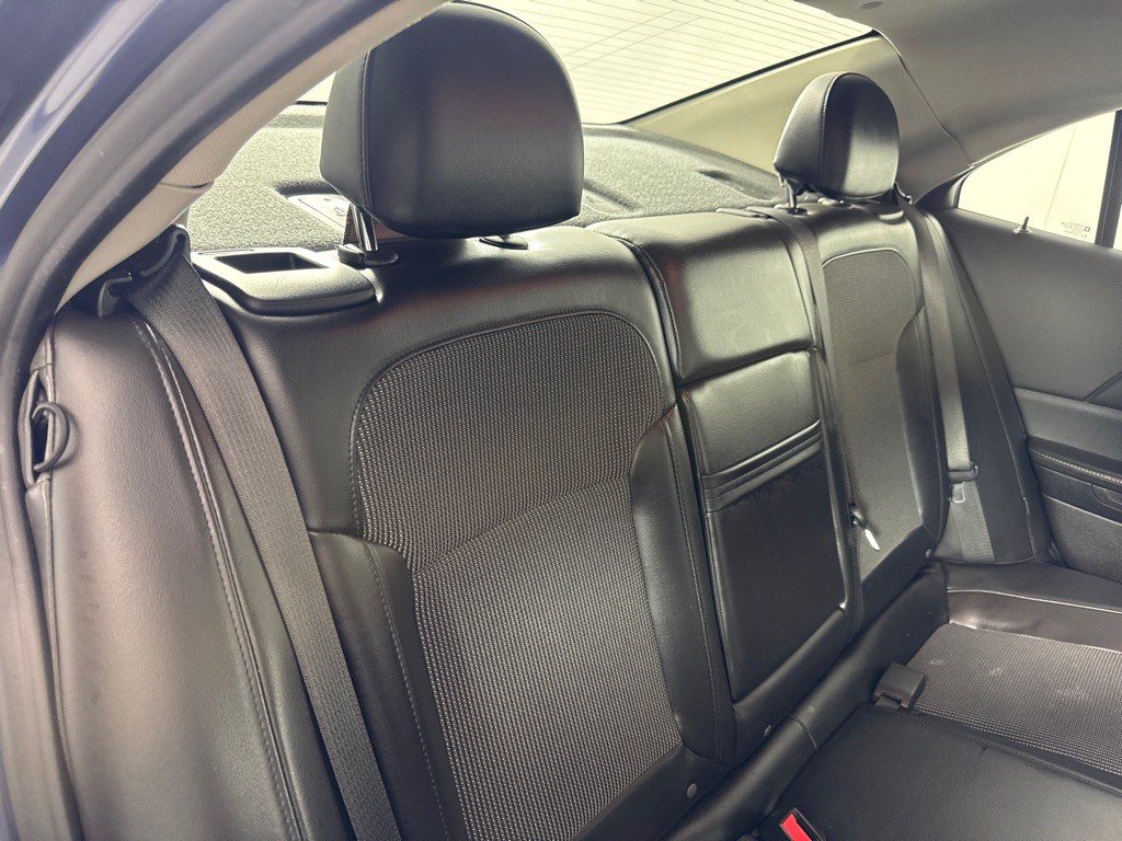 2013 Chevrolet Malibu Image 21